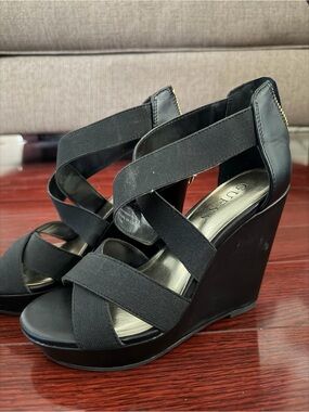 GUESS Black Crisscross Elastic Wedge Sandals
